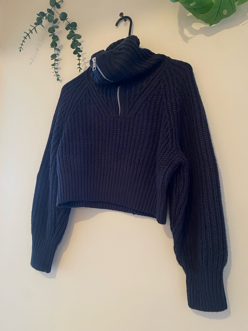 Women’s Navy Cable Knit Cropped Sweater Oversized Quarter Zip Chunky Preppy NWOT